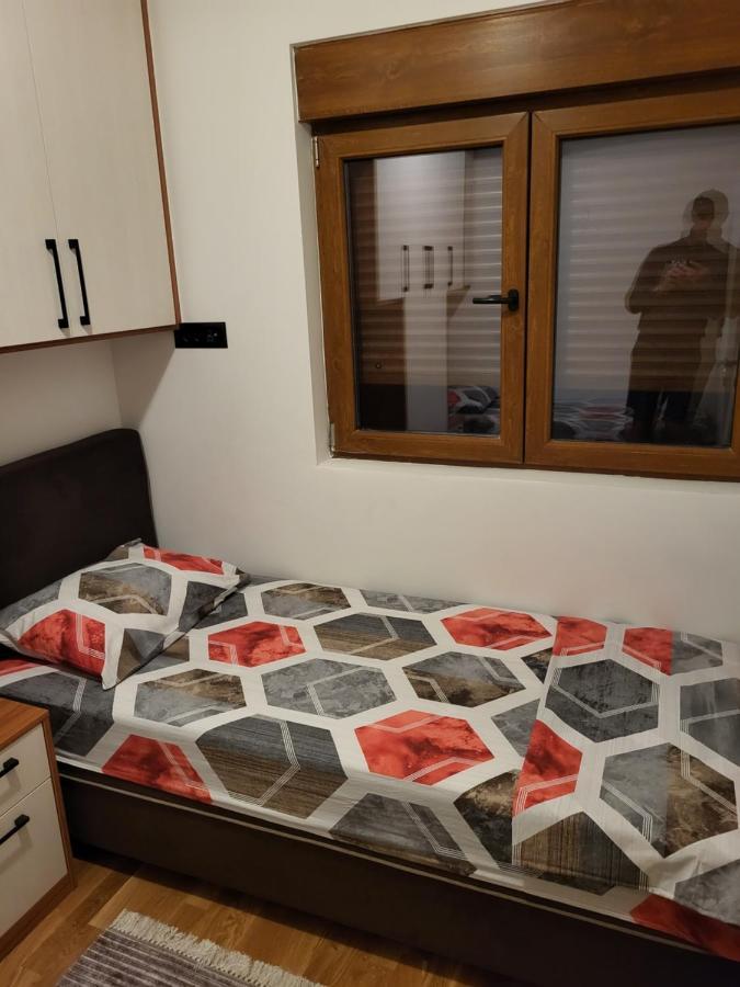 Lux Apartmani Bajova Cetinje Exteriör bild