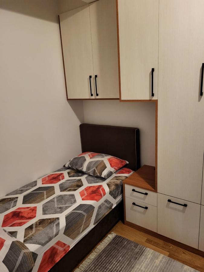 Lux Apartmani Bajova Cetinje Exteriör bild
